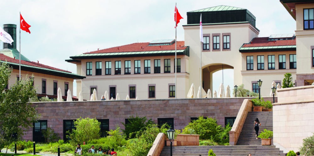 koc universitesi nde neler oluyor ogrencilerden aciklama